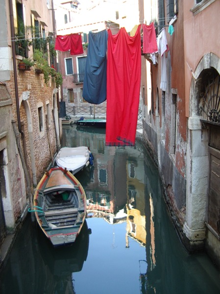 laundry Venetian style